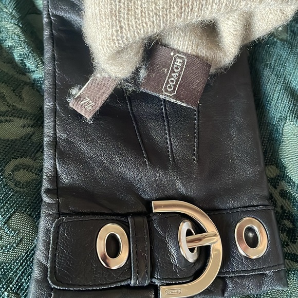 Coach leather gloves size 7 1/2 - Picture 3 of 5